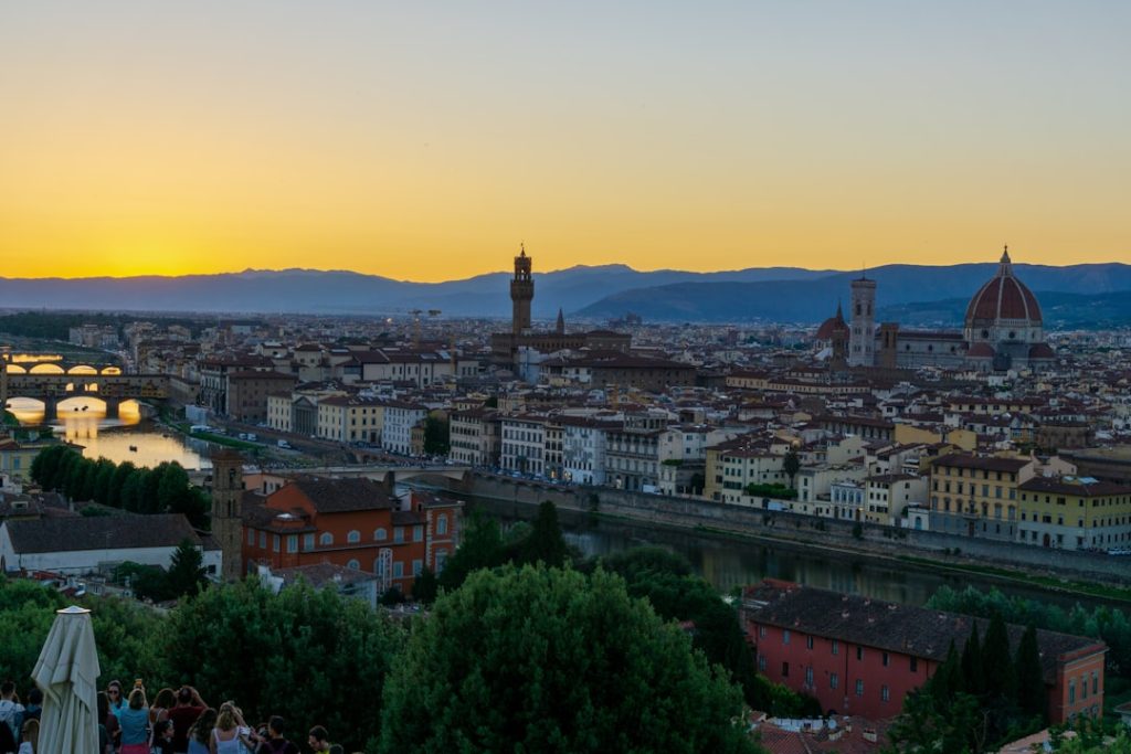 Festa del Grillo a Firenze alle Cascine: Bancarelle, Concerto e Rito del Grillo di Legno -