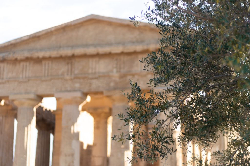 Festa di San Calogero ad Agrigento: Processione, Triduo e Tradizioni Popolari -