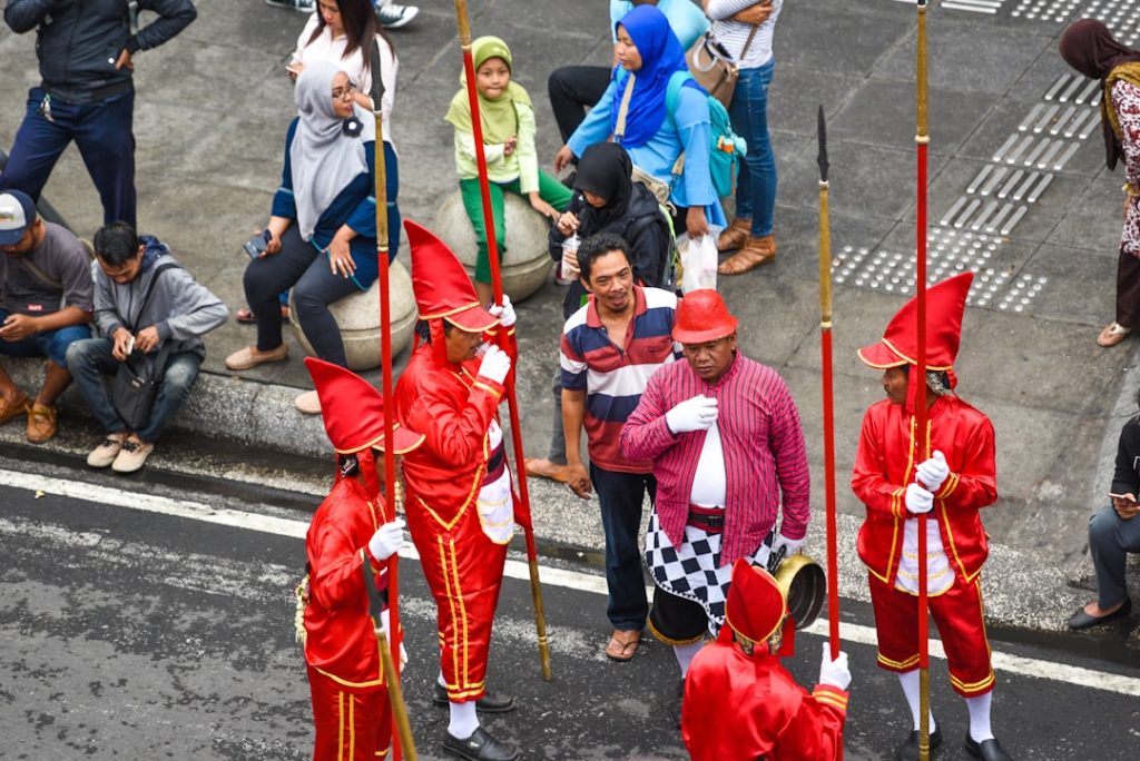 Festa di San Filippo d'Agira ad Agira: Processione, Eventi Medievali e Fiera -