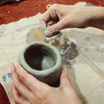 Lavorazione della pietra ollare (laveggi, pentole) -