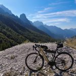 Noleggio mountain bike elettriche per esplorare le colline dell'Oltrepò Mantovano. -
