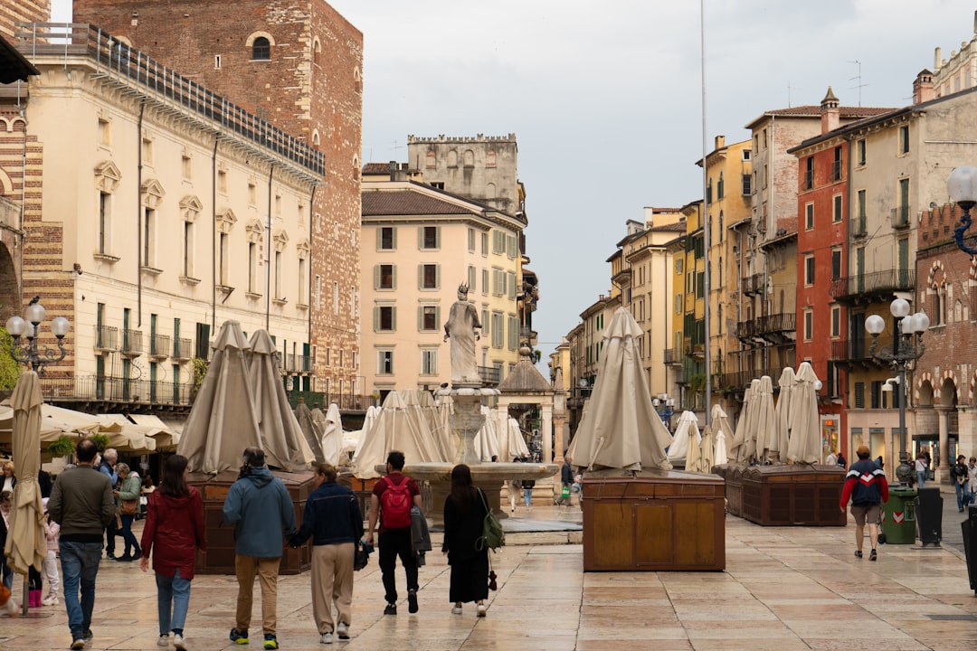 Piazza delle Erbe (Verona) -
