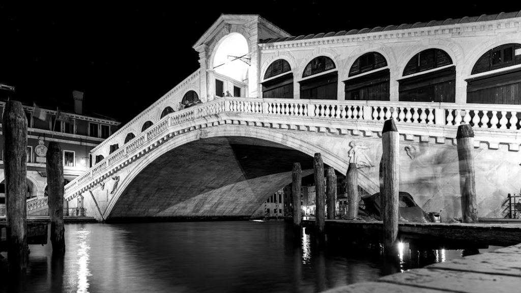 Ponte di Rialto - Ponte di Rialto: Orari, Prezzi e Info 2026 -