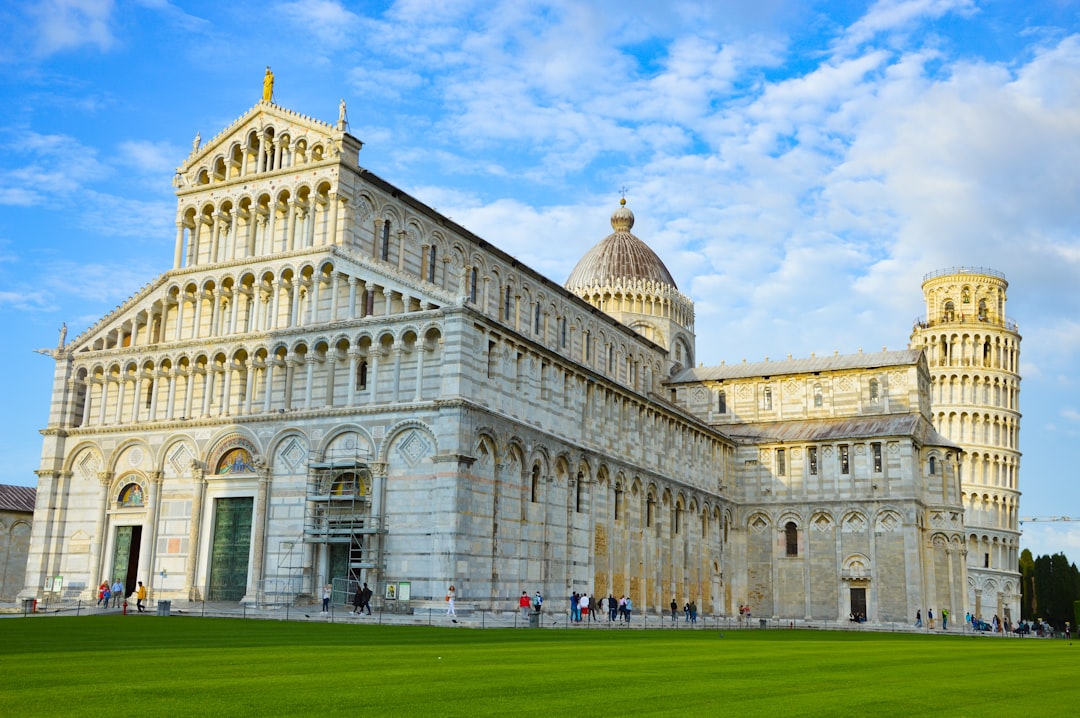 Torre di Pisa (torre pendente) -