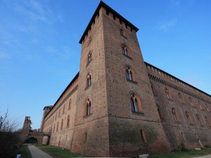 Visita al Castello Visconteo di Pavia e al suo parco. -