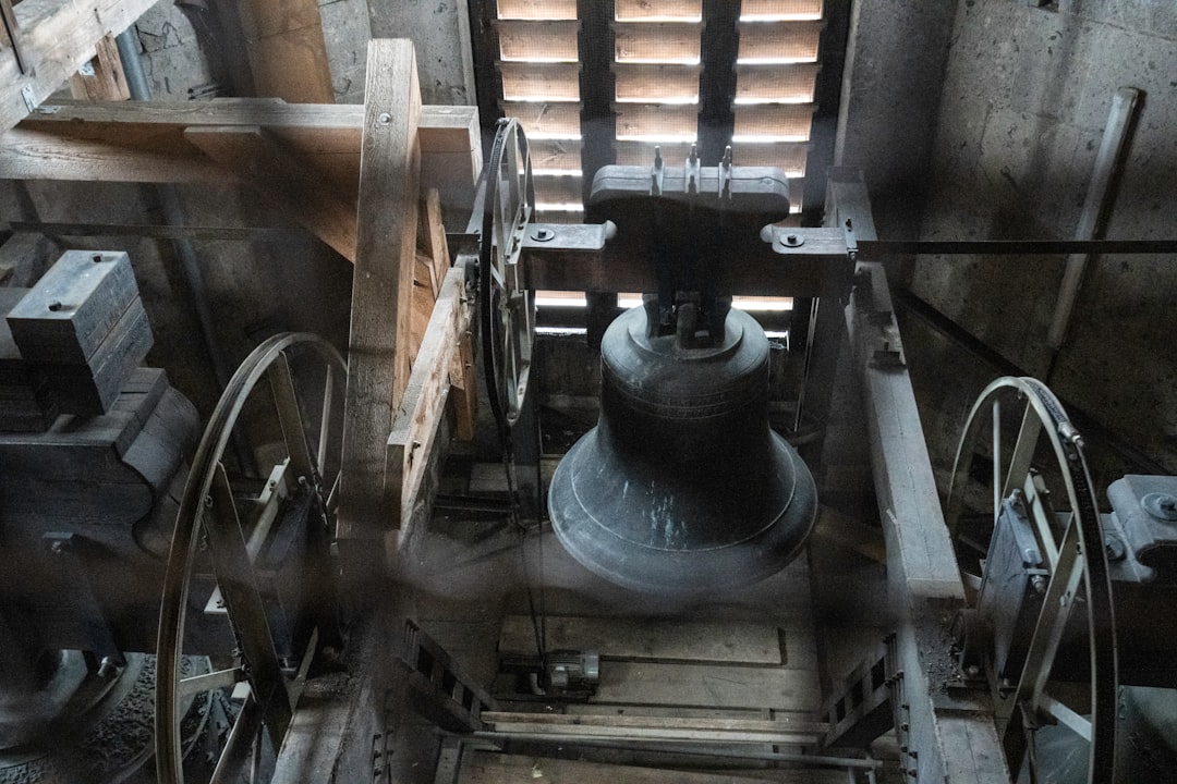 Visita alla Fonderia Marinelli di Agnone: la fabbrica di campane più antica del mondo. - Visita alla Fonderia Marinelli di Agnone: la fabbrica di campane più antica del mondo.