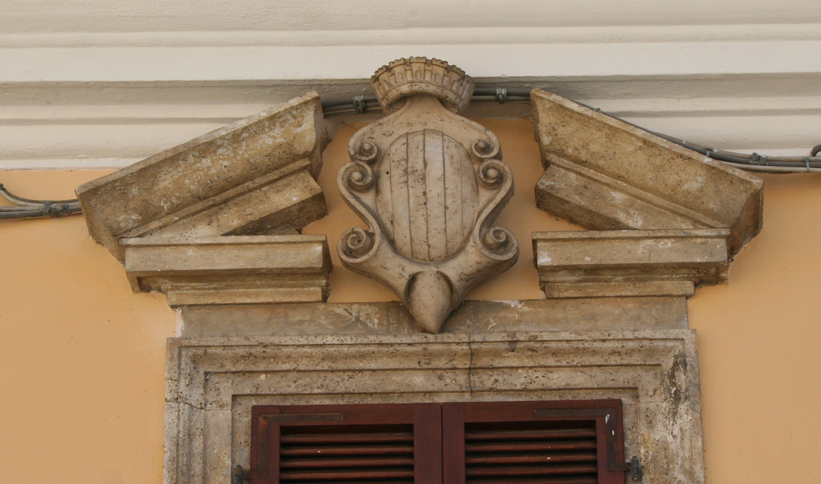 Stemma di Arquata del Tronto